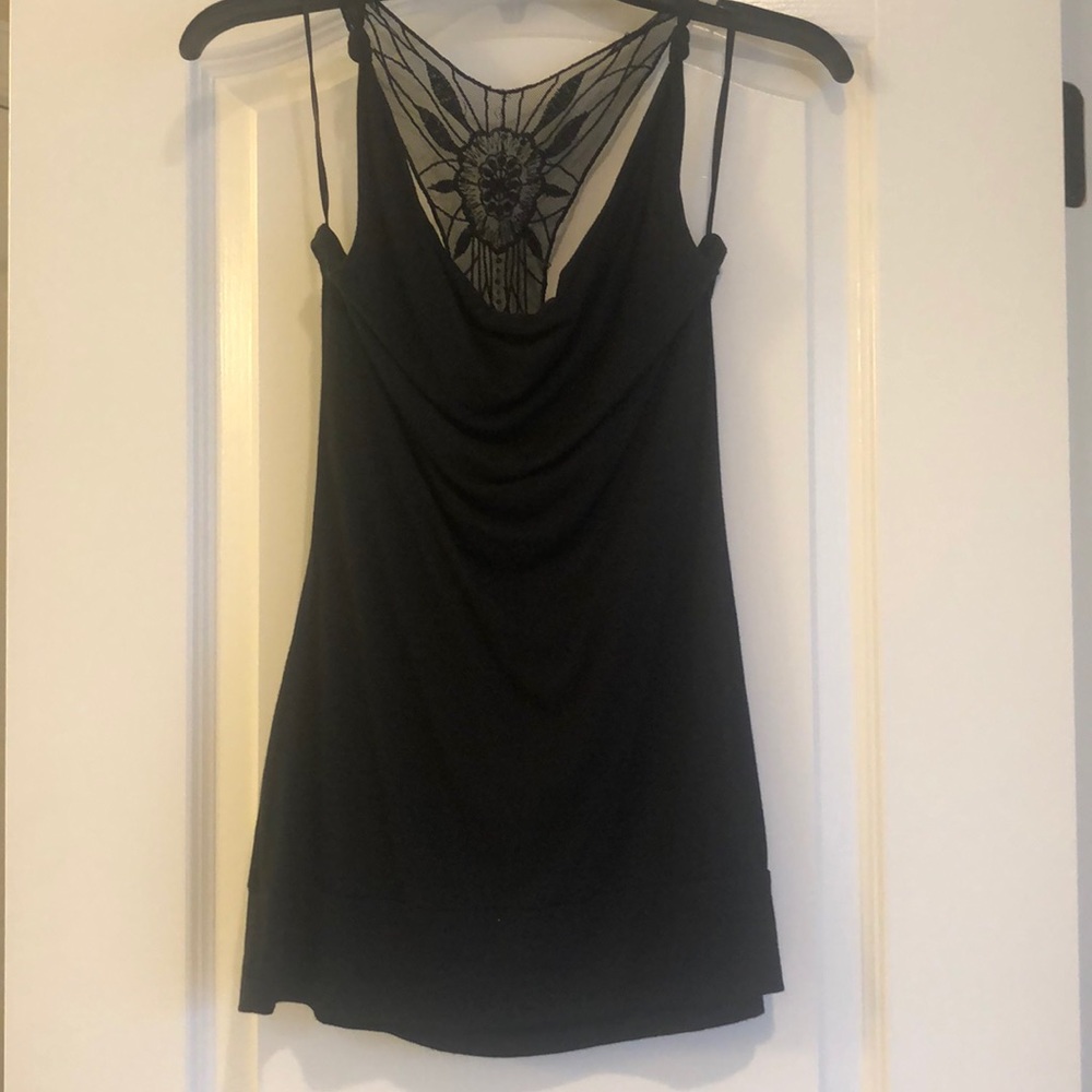 Black top with back design